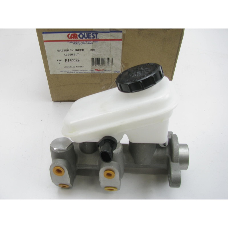 Carquest E150089 Brake Master Cylinder With Reservoir