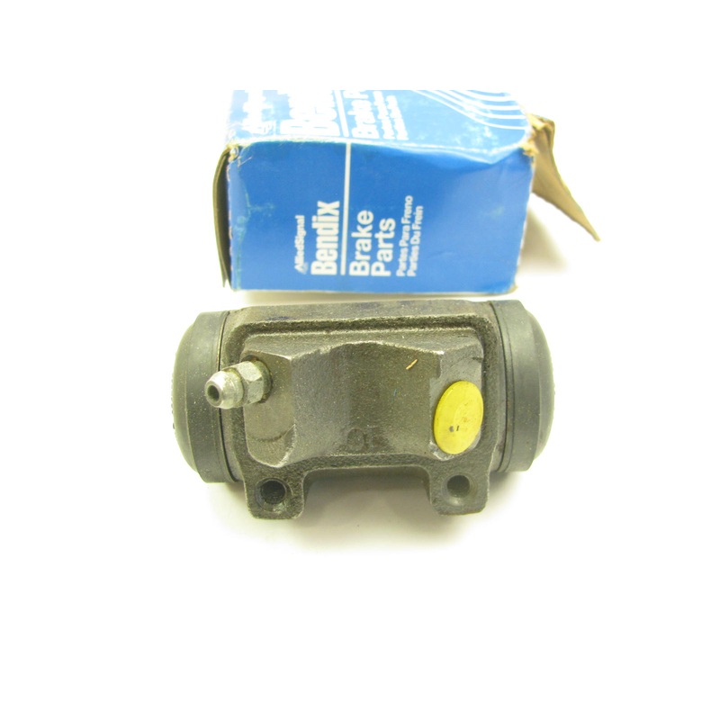 Bendix 33749 Drum Brake Wheel Cylinder - Front Right