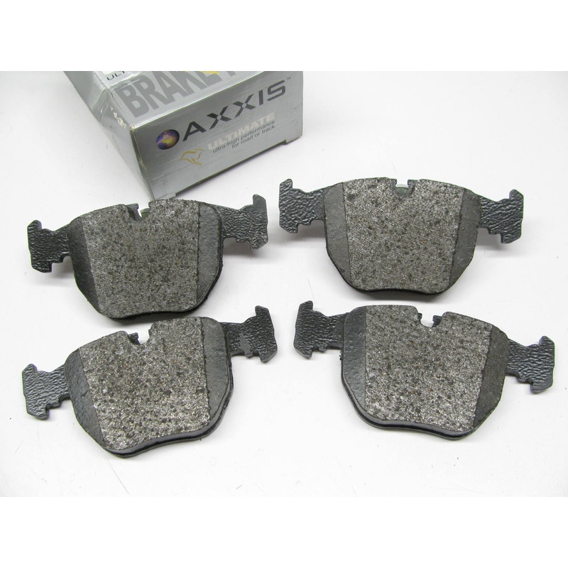 Axxis 67-D681 Front Disc Brake Pads