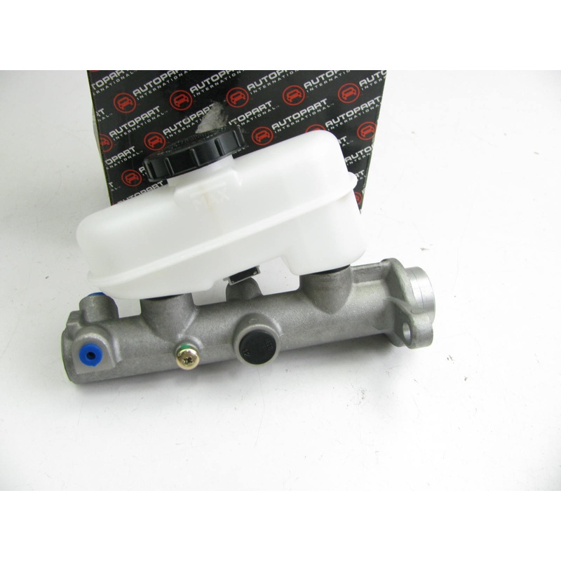 Autopart 1475-23771 Brake Master Cylinder With Reservoir For 1995 Ford Explorer