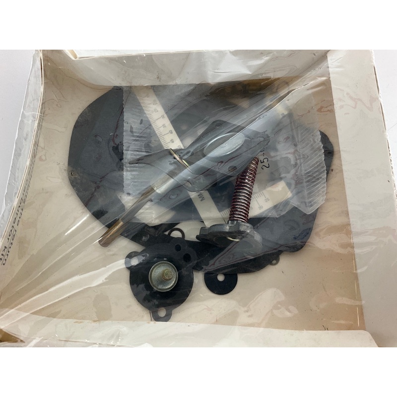WHITEBOX 15665 Carburetor Rebuild Kit 75-78 Pontiac 77-79 AMC Holley 2-BBL 5210C