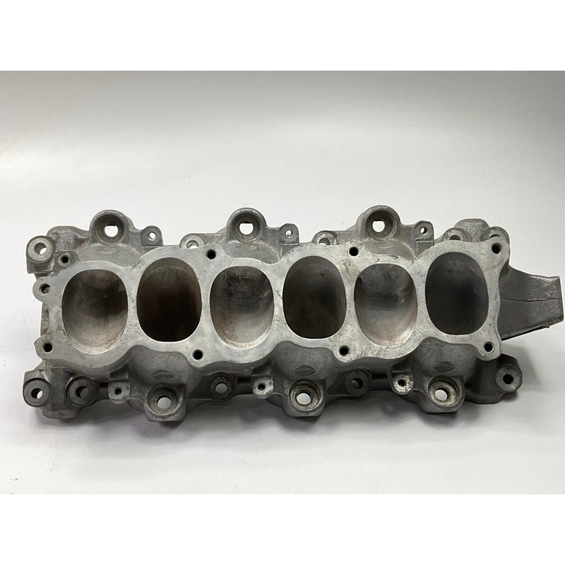 USED - Lower Intake Manifold Plenum OEM For 1990-1996 Nissan 300zx Z32 Non-turbo