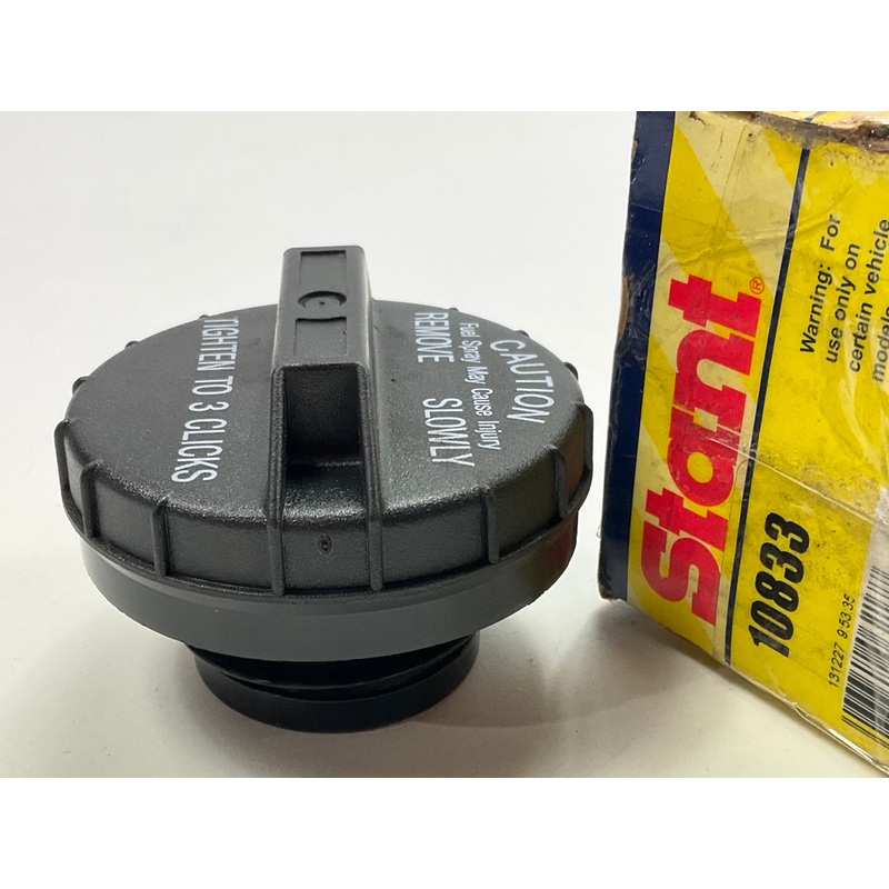 Stant 10833 Fuel Tank Filler Gas Cap