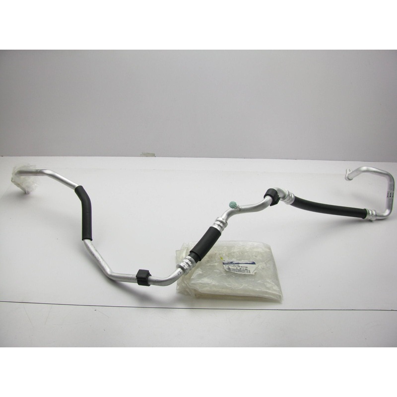 NEW - 9776326100 Air Conditioner Suction Hose For 2001-09 Hyundai Santa Fe 2.7L