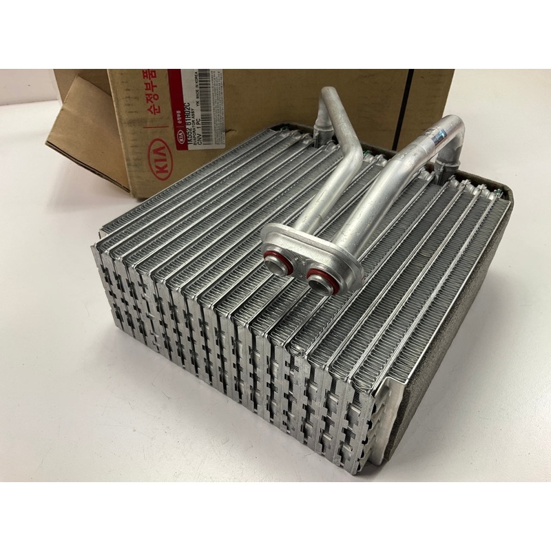 NEW - OEM 1K55261R02C Rear A/C Evaporator Core For 2002-2005 Kia Sedona 3.5L V6